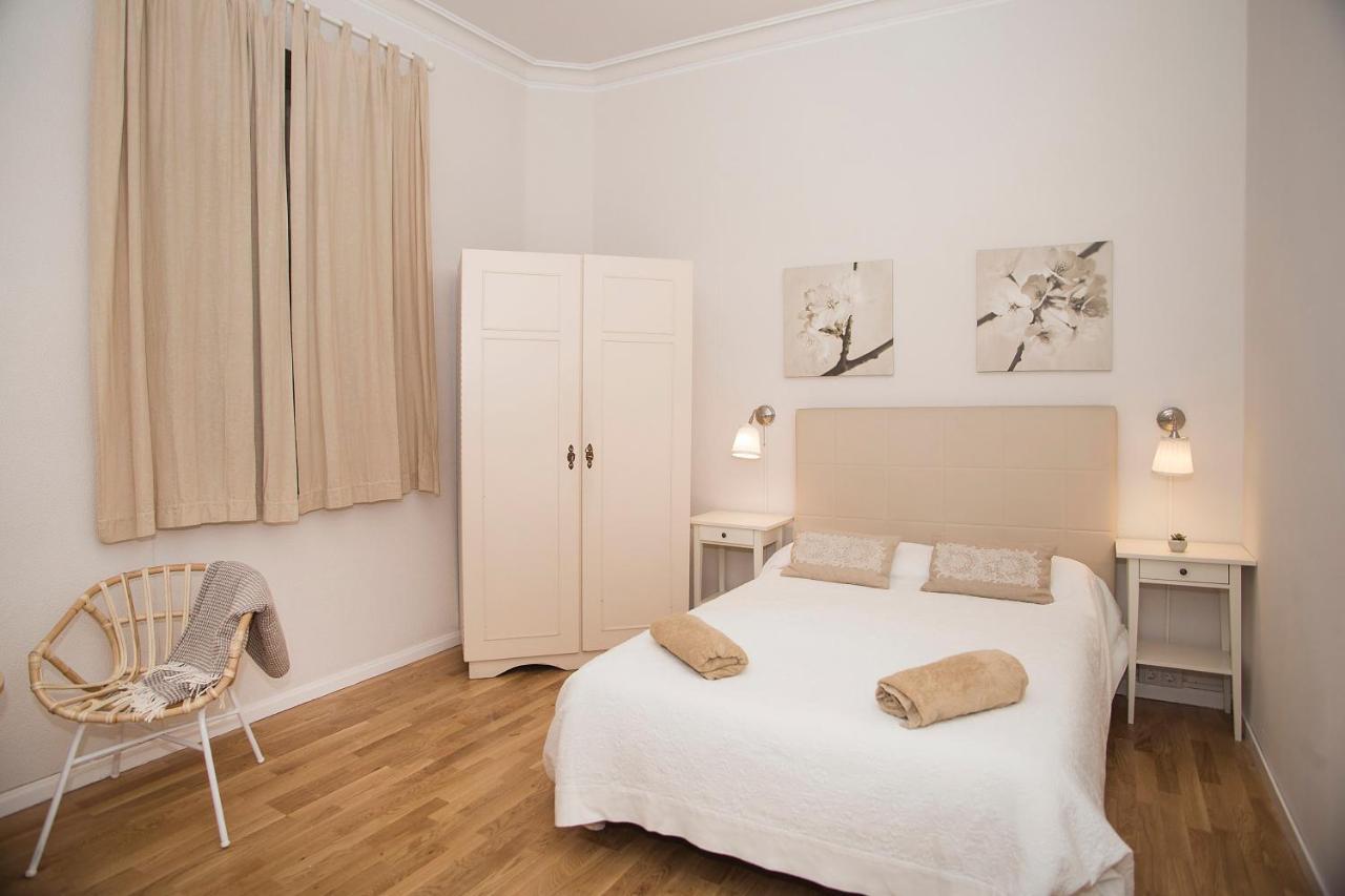 Mai & Maud Ronda Apartment บาร์เซโลนา ภายนอก รูปภาพ