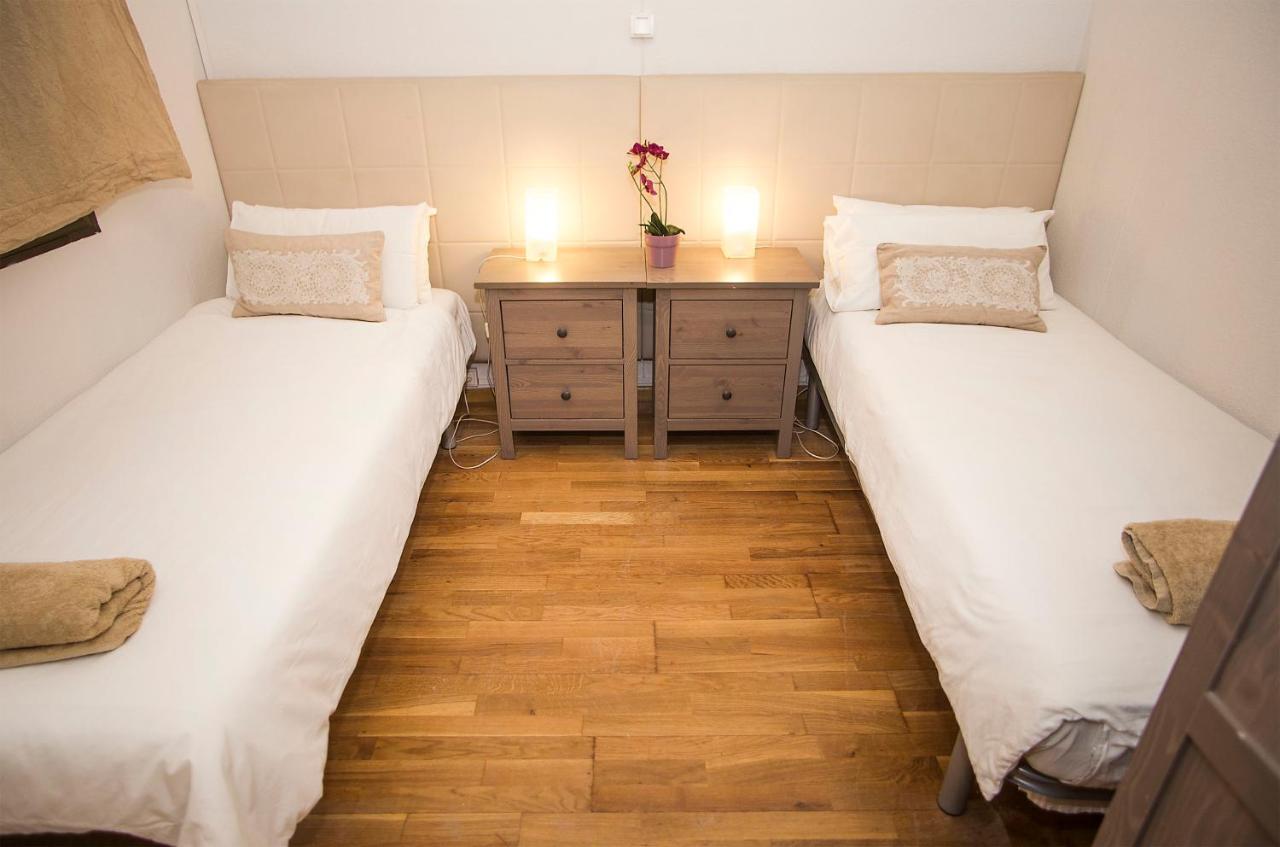 Mai & Maud Ronda Apartment บาร์เซโลนา ภายนอก รูปภาพ